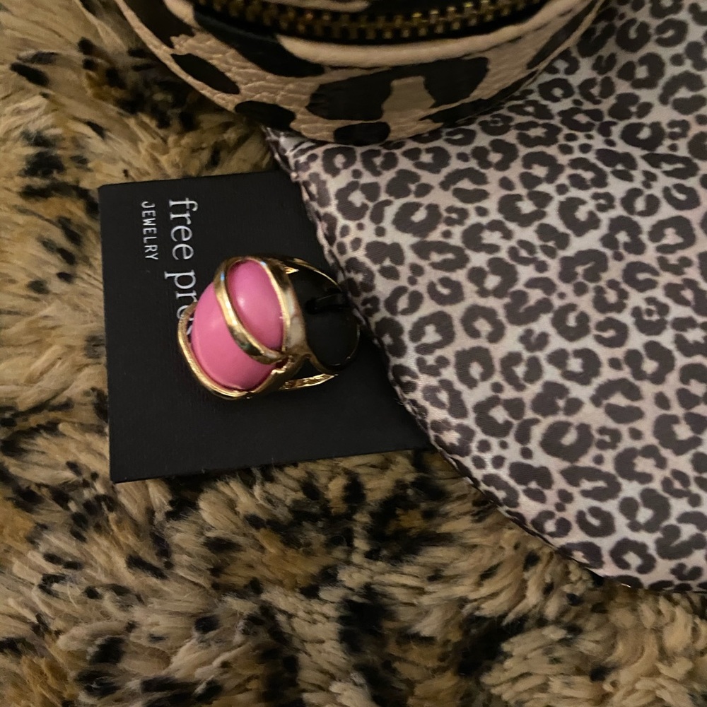 Free Press Cocktail Ring - Picture 3 of 8